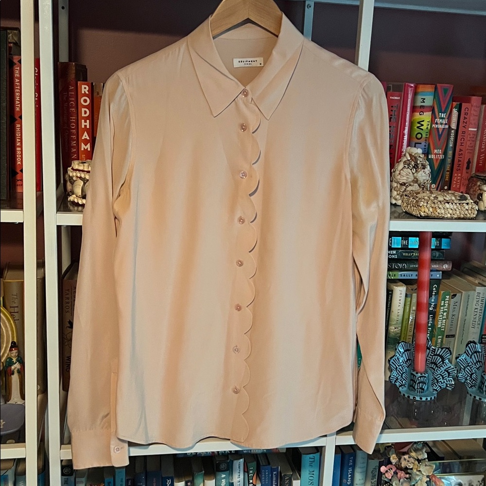 Equipment scalloped edge blouse pink Sz M